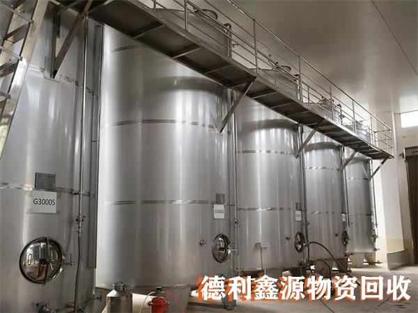 高價不銹鋼罐回收，不銹鋼儲罐回收，廢舊設備回收
